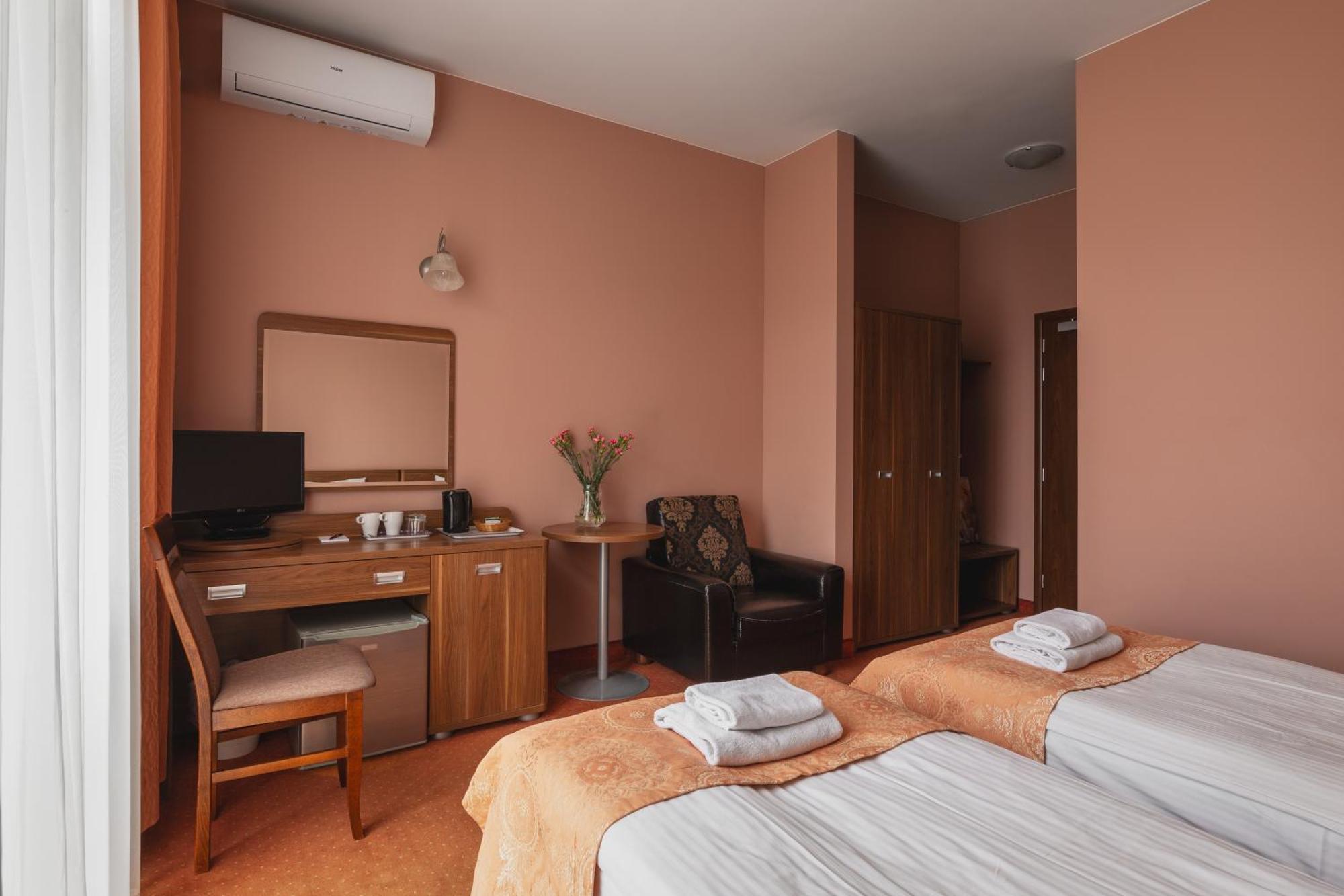 Paria Hotel Kudowa-Zdrój Exterior foto